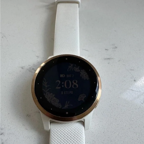 Garmin Vívoactive 4S 40mm, GPS Running Watch, DJ485, White / Rose Gold, EUC - Picture 7 of 14